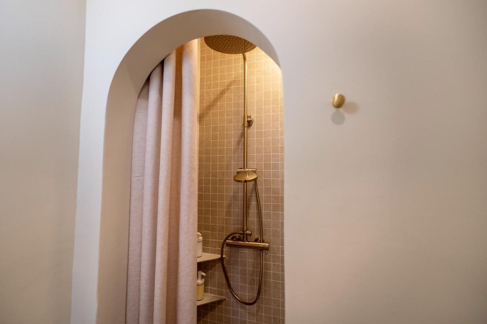 Mina Nai Apartment Ferrol Eksteriør billede